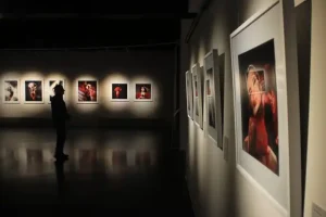 modern art exhibits